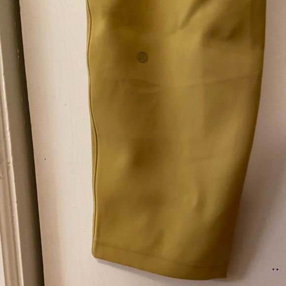 Lululemon Joggers - Picture 4 of 4